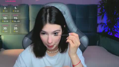 Julia online show from 06-14-26, 02:46