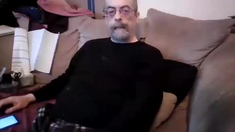 Snapshot of bkkm75 chatting on 10-20-25, 01:22 bkkm75 online show from 10-20-25, 01:22