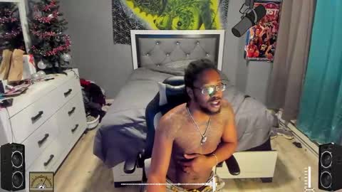 Plant Base Streamers From Pennsylvania online show from 12-21-24, 11:34