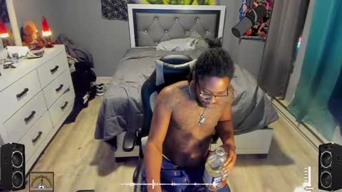 Plant Base Streamers From Pennsylvania online show from 01-06-25, 10:47