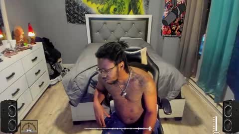 Plant Base Streamers From Pennsylvania online show from 01-11-25, 10:51