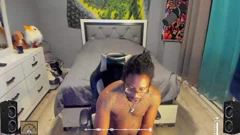 Plant Base Streamers From Pennsylvania online show from 01-26-25, 12:05