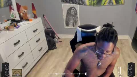 Plant Base Streamers From Pennsylvania online show from 09-13-25, 11:48