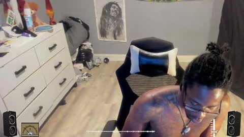 Plant Base Streamers From Pennsylvania online show from 09-21-25, 12:23