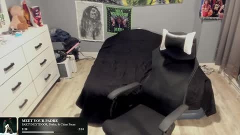 Plant Base Streamers From Pennsylvania online show from 11-16-25, 12:49