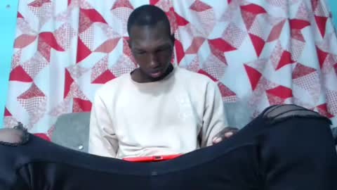 Snapshot of black30cmdick chatting on 01-07-25, 05:22 maquina online show from 01-07-25, 05:22