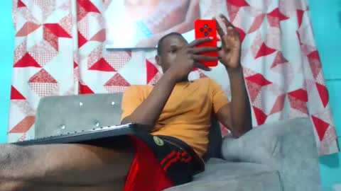 Snapshot of black30cmdick chatting on 01-14-25, 02:29 maquina online show from 01-14-25, 02:29