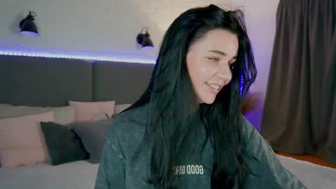 Snapshot of black___barbie chatting on 09-28-25, 07:52 Black Barbie online show from 09-28-25, 07:52