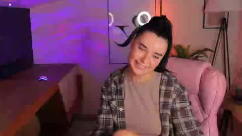 Snapshot of black___barbie chatting on 10-16-25, 07:59 Black Barbie online show from 10-16-25, 07:59