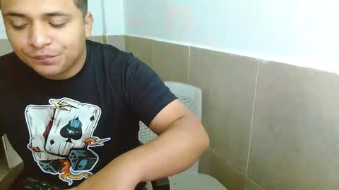 black__and__whiite online show from 10-15-25, 10:32