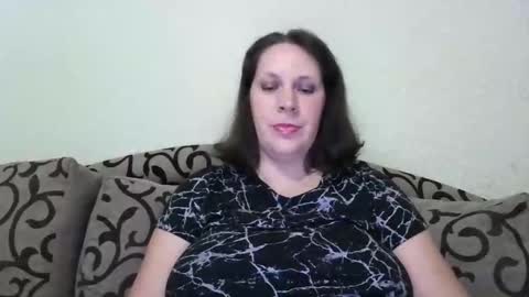 Snapshot of black__bird chatting on 12-22-24, 08:36 naughtyKate online show from 12-22-24, 08:36