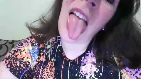 Snapshot of black__bird chatting on 01-15-25, 07:55 naughtyKate online show from 01-15-25, 07:55