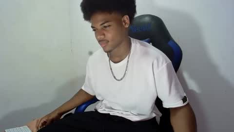 tu morenito online show from 09-10-25, 04:40