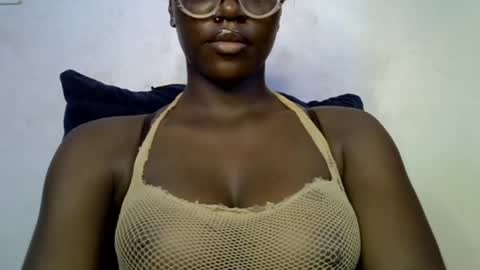 Black DIVA online show from 04-11-26, 09:41