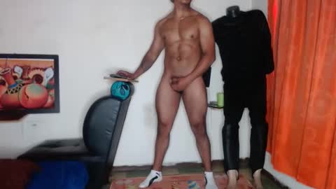 Snapshot of black_hot26 chatting on 02-13-25, 03:14 black_hot26 online show from 02-13-25, 03:14