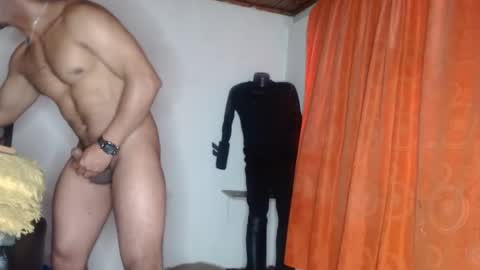 Snapshot of black_hot26 chatting on 02-26-25, 09:05 black_hot26 online show from 02-26-25, 09:05