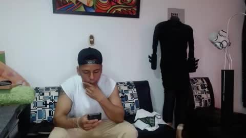 Snapshot of black_hot26 chatting on 09-21-25, 02:29 black_hot26 online show from 09-21-25, 02:29