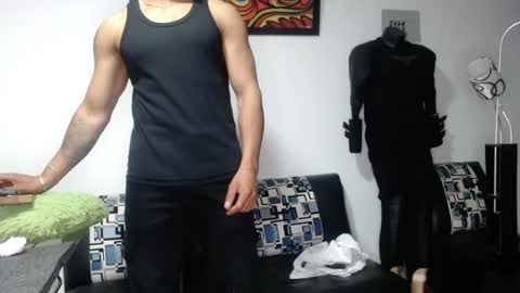 Snapshot of black_hot26 chatting on 09-27-25, 10:59 black_hot26 online show from 09-27-25, 10:59