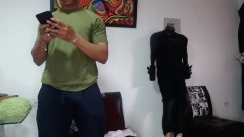 Snapshot of black_hot26 chatting on 10-27-25, 04:55 black_hot26 online show from 10-27-25, 04:55