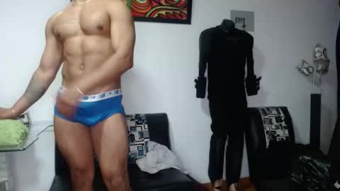 Snapshot of black_hot26 chatting on 11-05-25, 09:59 black_hot26 online show from 11-05-25, 09:59