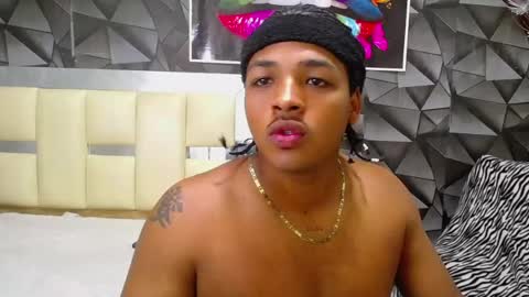 Snapshot of black_king_241 chatting on 01-18-25, 01:08 black_king_241 online show from 01-18-25, 01:08