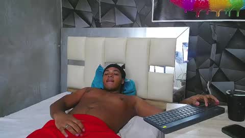 Snapshot of black_king_241 chatting on 01-24-25, 11:12 black_king_241 online show from 01-24-25, 11:12