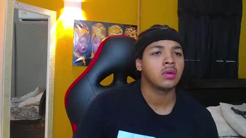 Snapshot of black_king_241 chatting on 02-15-25, 02:33 black_king_241 online show from 02-15-25, 02:33