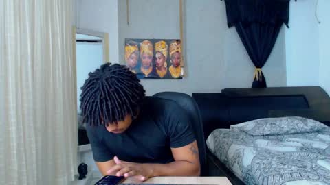 Snapshot of black_king_241 chatting on 09-18-25, 03:52 black_king_241 online show from 09-18-25, 03:52