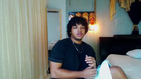 Snapshot of black_king_241 chatting on 10-01-25, 03:01 black_king_241 online show from 10-01-25, 03:01