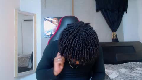 Snapshot of black_king_241 chatting on 10-09-25, 02:53 black_king_241 online show from 10-09-25, 02:53