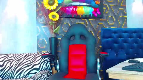 Snapshot of black_king_241 chatting on 10-10-25, 04:33 black_king_241 online show from 10-10-25, 04:33