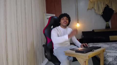 Snapshot of black_king_241 chatting on 11-06-25, 02:34 black_king_241 online show from 11-06-25, 02:34