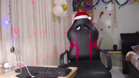 Snapshot of black_king_241 chatting on 11-27-25, 02:57 black_king_241 online show from 11-27-25, 02:57