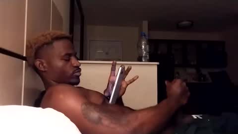 Snapshot of black_mamba2969 chatting on 12-15-25, 04:00 black_mamba2969 online show from 12-15-25, 04:00