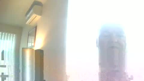 black_n_white4 online show from 02-26-25, 08:15