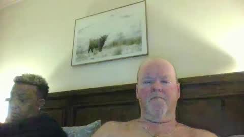 black_n_white4 online show from 05-23-26, 12:42