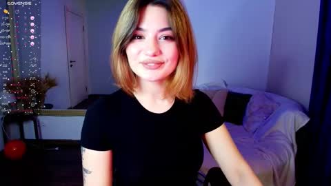 Snapshot of black_pant3r chatting on 11-10-25, 05:39 Mon Mon online show from 11-10-25, 05:39