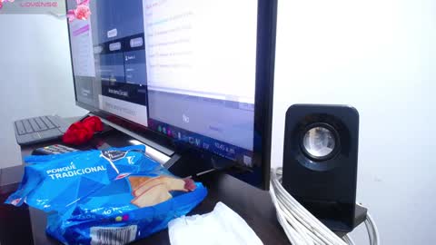 Tifany online show from 01-24-25, 03:45