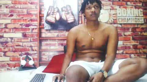 Snapshot of blackandaxel2 chatting on 01-18-26, 10:24 BlackAndAxel online show from 01-18-26, 10:24