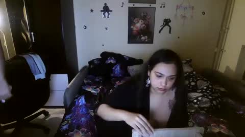 blackandwhiteboy6 online show from 12-31-24, 12:43