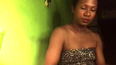 Snapshot of blackasiancockts chatting on 12-14-24, 12:23 Crystal online show from 12-14-24, 12:23