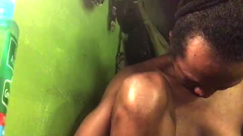 Snapshot of blackasiancockts chatting on 01-03-25, 02:10 Crystal online show from 01-03-25, 02:10