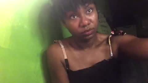 Snapshot of blackasiancockts chatting on 01-03-25, 11:01 Crystal online show from 01-03-25, 11:01