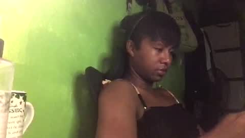 Snapshot of blackasiancockts chatting on 01-04-25, 01:21 Crystal online show from 01-04-25, 01:21