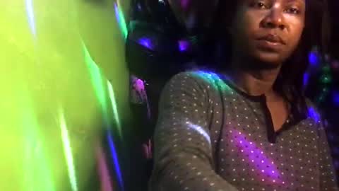 Snapshot of blackasiancockts chatting on 01-22-25, 07:03 Crystal online show from 01-22-25, 07:03