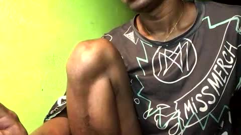 Snapshot of blackasiancockts chatting on 11-01-25, 04:14 Crystal online show from 11-01-25, 04:14