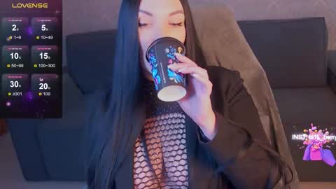 blackberry_star online show from 11-29-25, 05:43