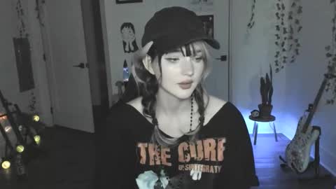 Snapshot of blackberryfizz chatting on 01-06-26, 07:34 Ella online show from 01-06-26, 07:34