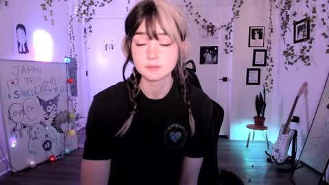 Snapshot of blackberryfizz chatting on 03-02-26, 10:11 Ella online show from 03-02-26, 10:11