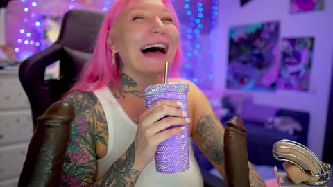 Snapshot of blackedbarbie chatting on 12-06-24, 07:34 Alice online show from 12-06-24, 07:34